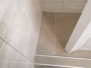 Keleti vezénylet zuhanyzó 1.jpg [sm-300]